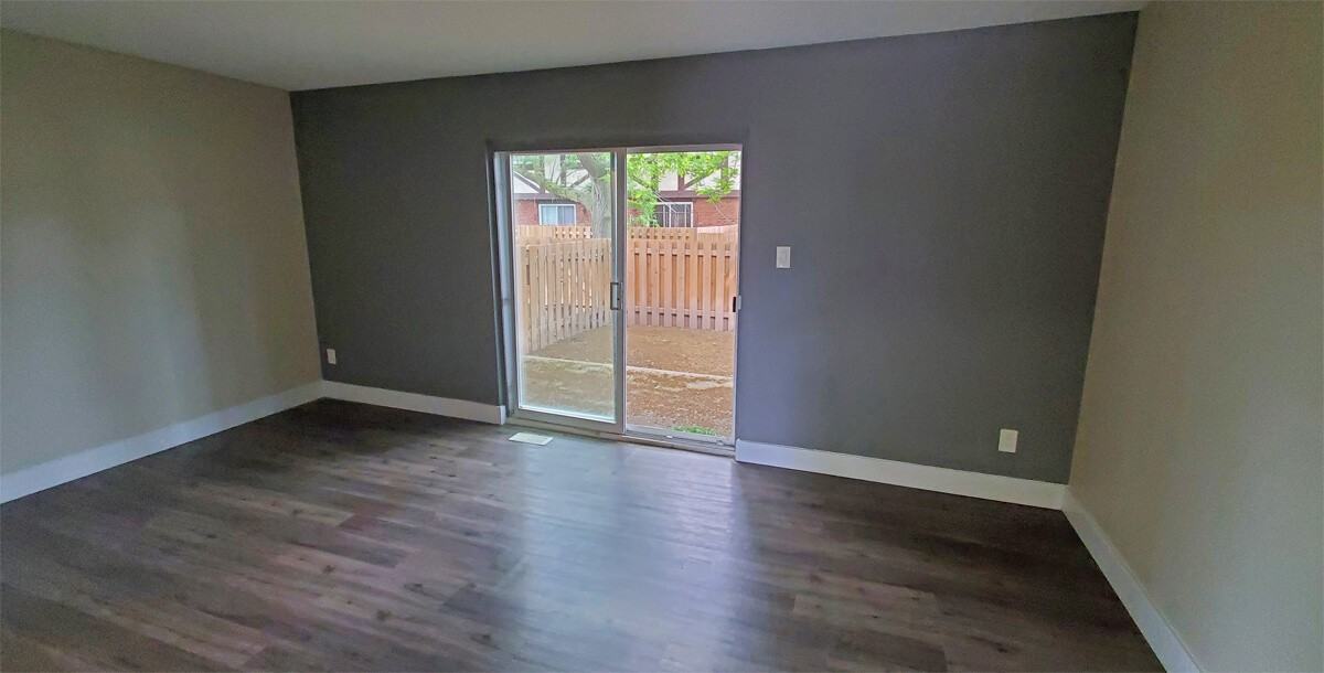 33 & 44 Berkley Drive - Photo 5 of 34