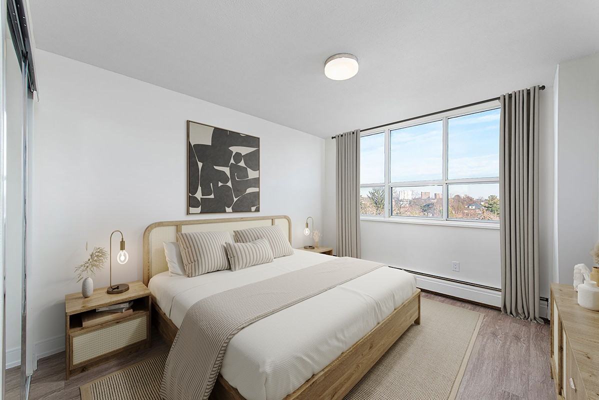 100 Dundas St E - Photo 3 of 50