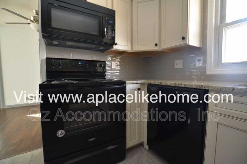 4340 W 51st St - Photo 7 of 29