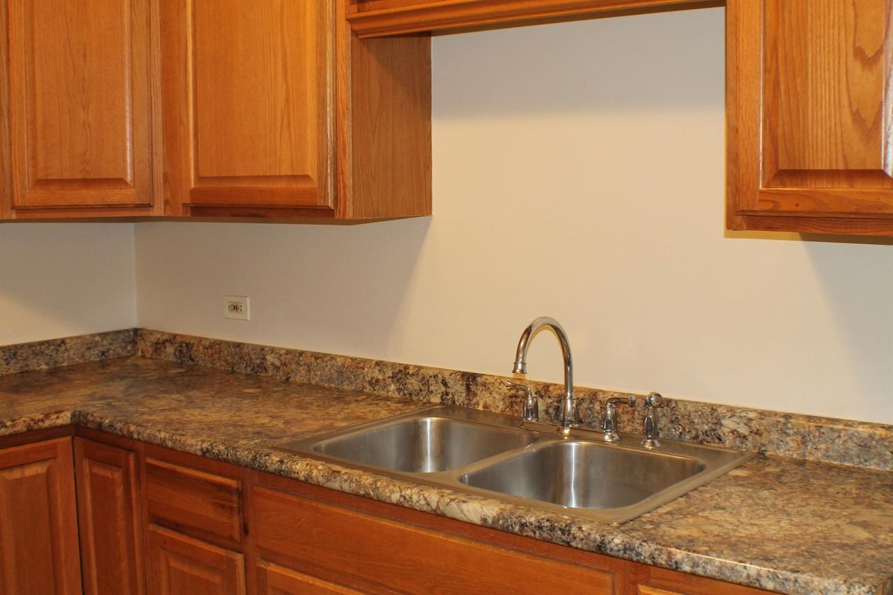 741 Walnut Street - Photo 7 of 11