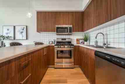 Oceanna Apartments - Photo 3 of 50