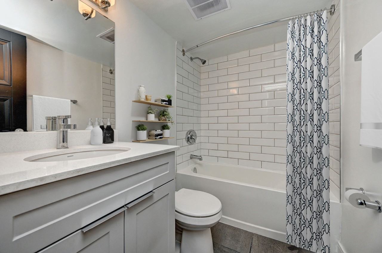 39 Willow Rd - Photo 5 of 50