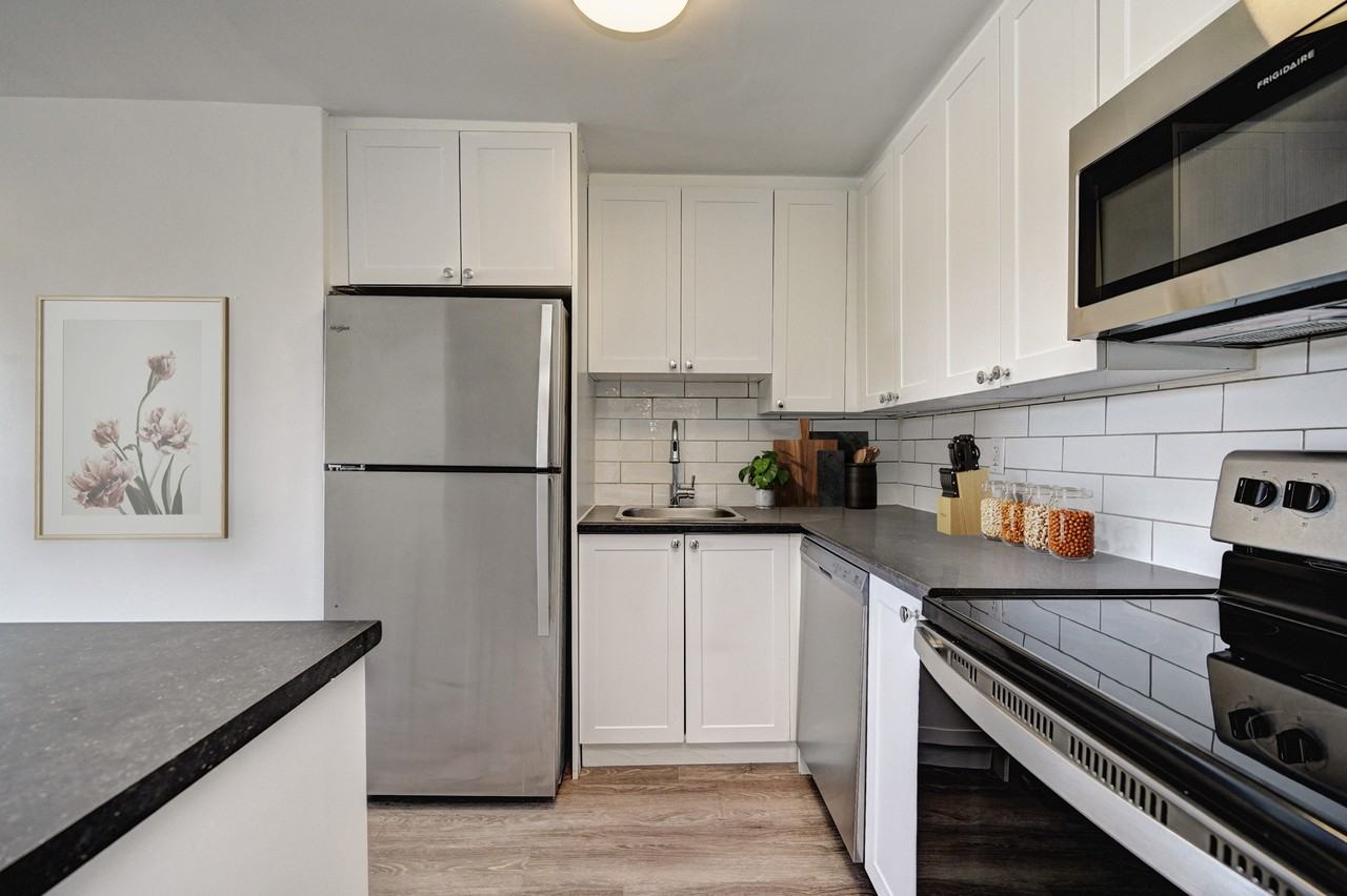 39 Willow Rd - Photo 7 of 50