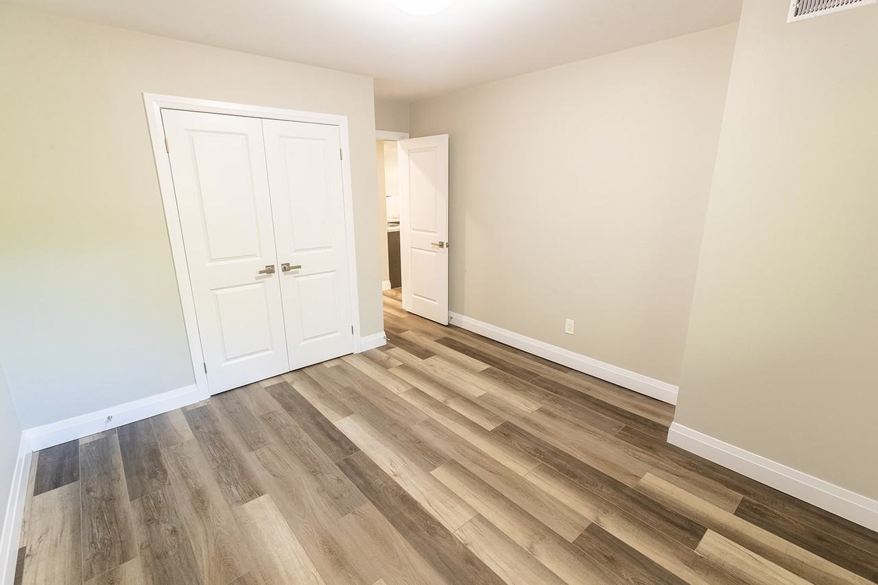 Westgate Village Townhomes - Photo 5 of 36