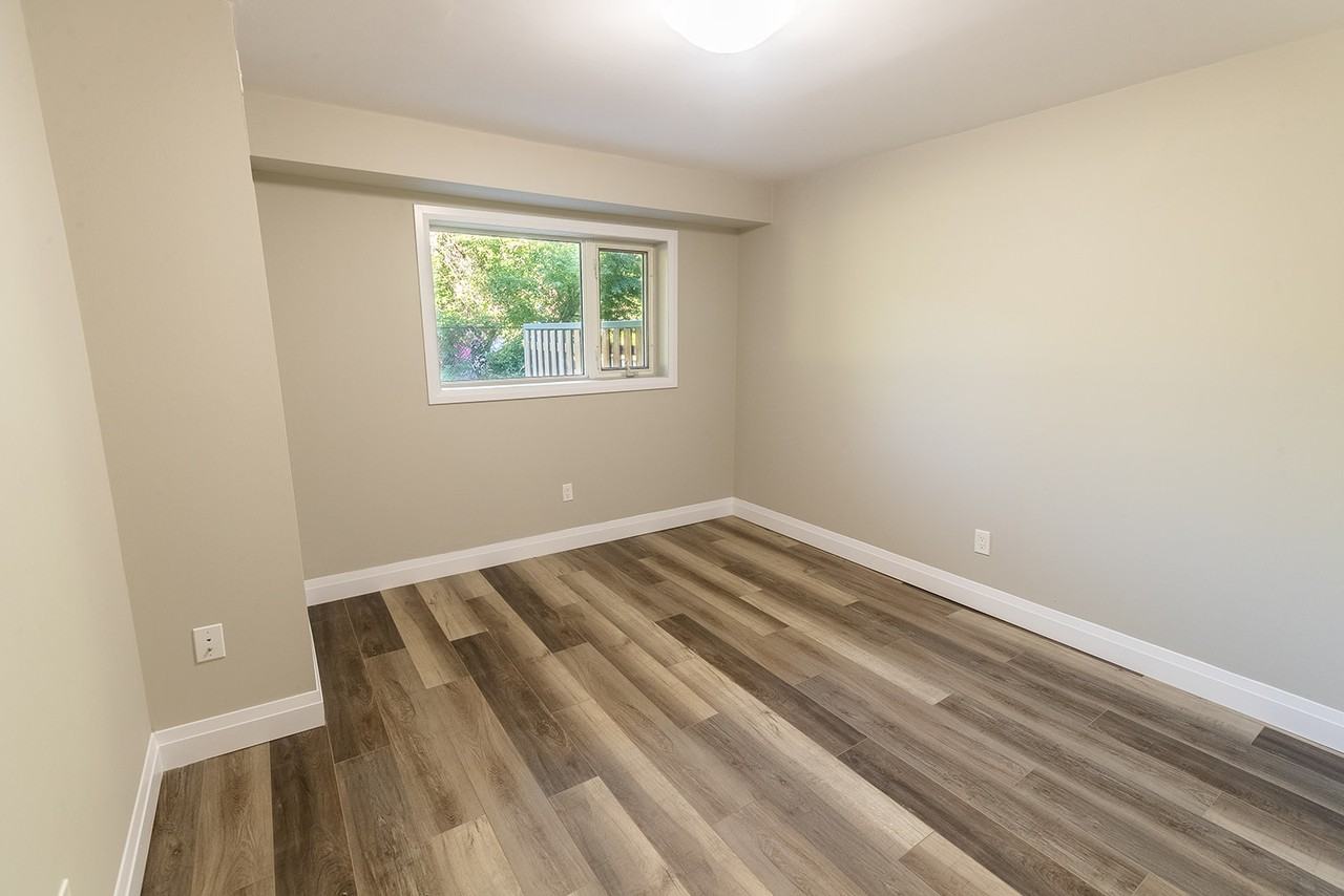 Westgate Village Townhomes - Photo 6 of 36