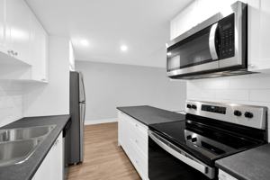 featured image of 555 Aloha Apts.