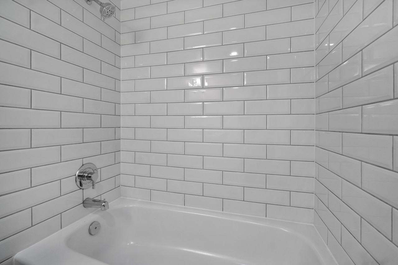 555 Shaw Avenue - Photo 7 of 10