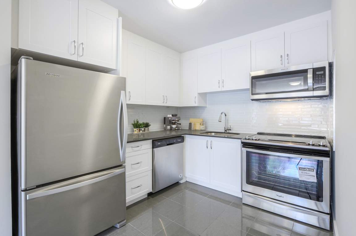 90, 92 James St. & 25 Villa Rd. - Photo 2 of 12