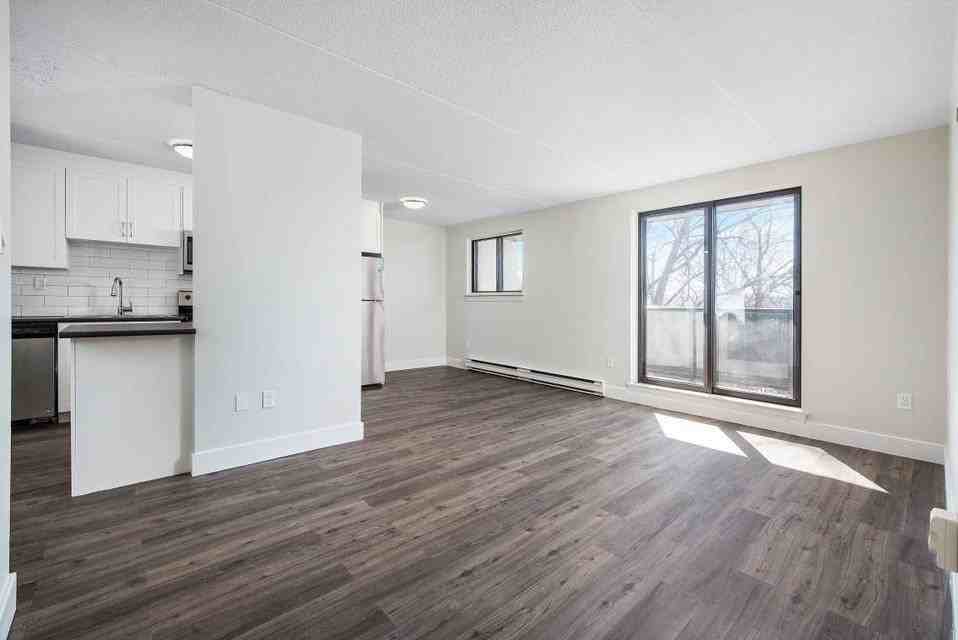 19 & 21 Dalegrove Dr. - Photo 5 of 12