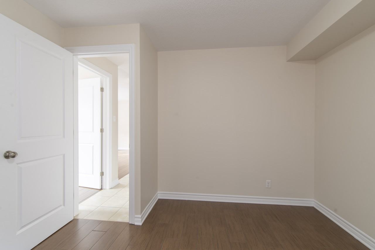 307 Lebreton St South - Photo 2 of 42
