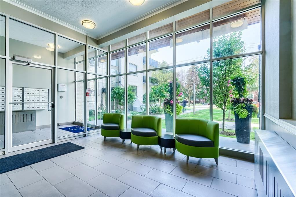 99 Dowling Avenue - Photo 7 of 10