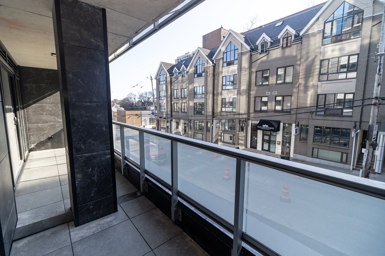 Luxury Executive Suite in Halifax | Utilities Included - Photo 4 of 50