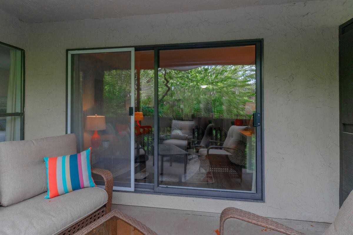 984 McKenzie Apartments - Photo 7 of 31