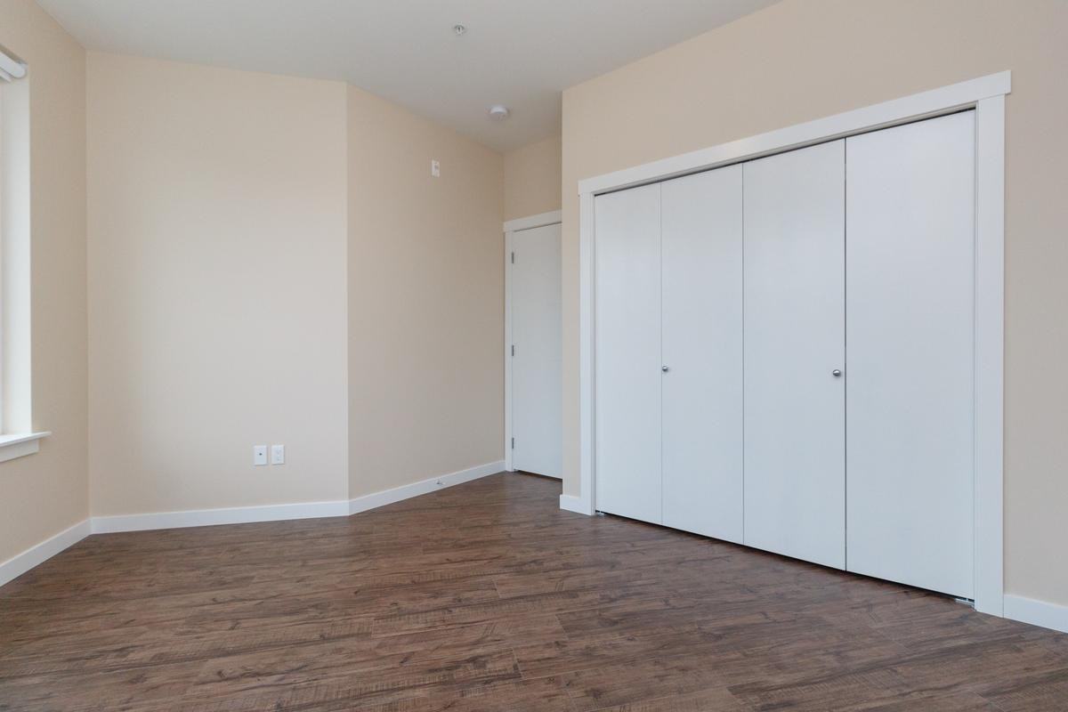 The Star on Goldstream - Photo 7 of 48