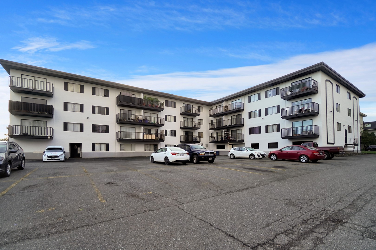 Blue Cedar Apartments - Photo 6 of 28