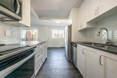 Sir Francis Drake Apartments - Photo 1 of 1