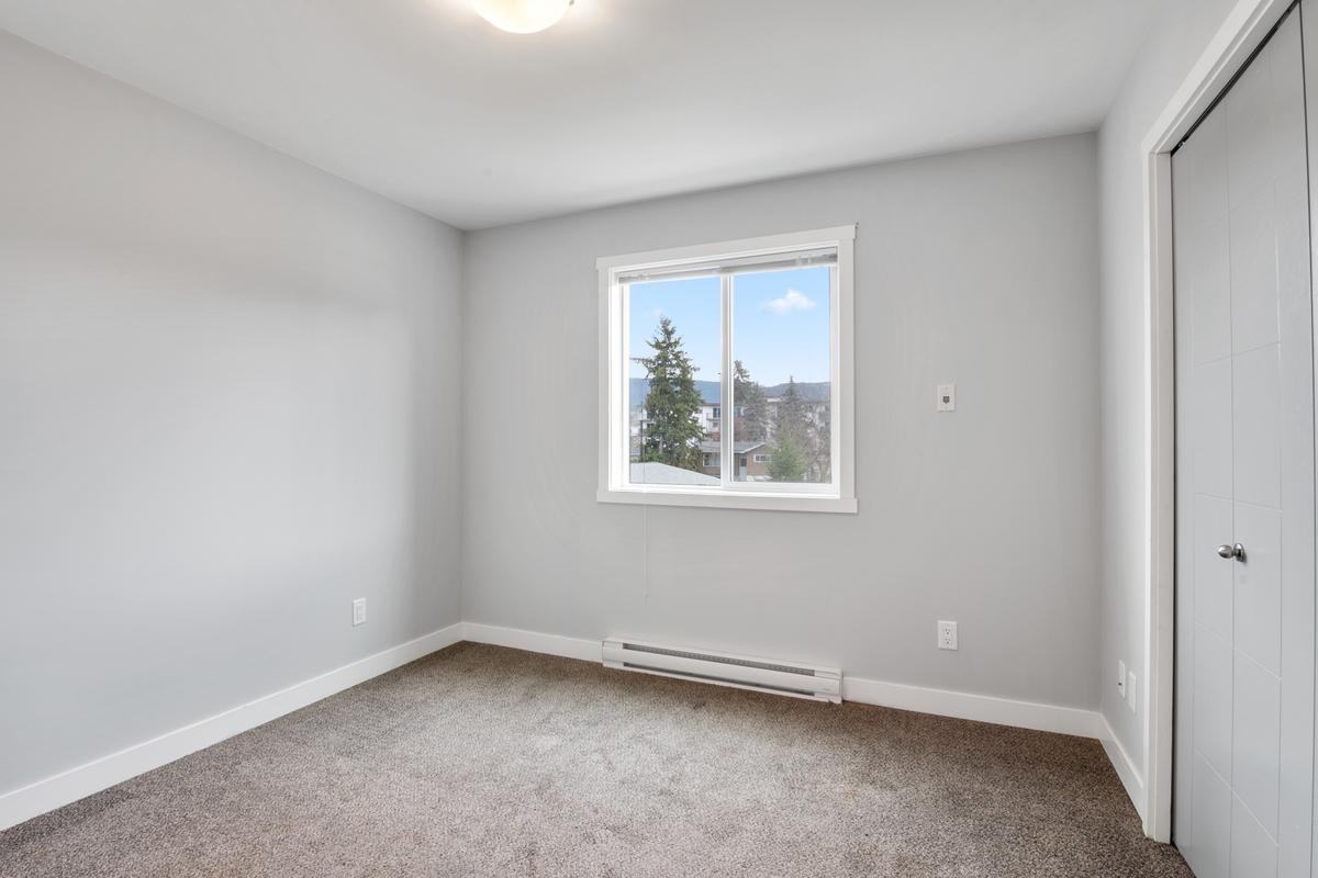 Summitview Heights Apartments - Photo 4 of 28