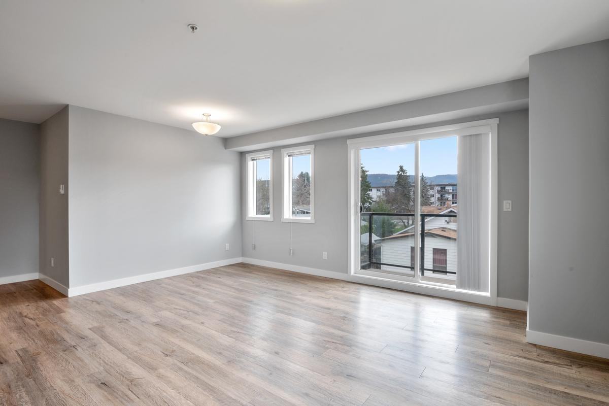 Summitview Heights Apartments - Photo 5 of 28