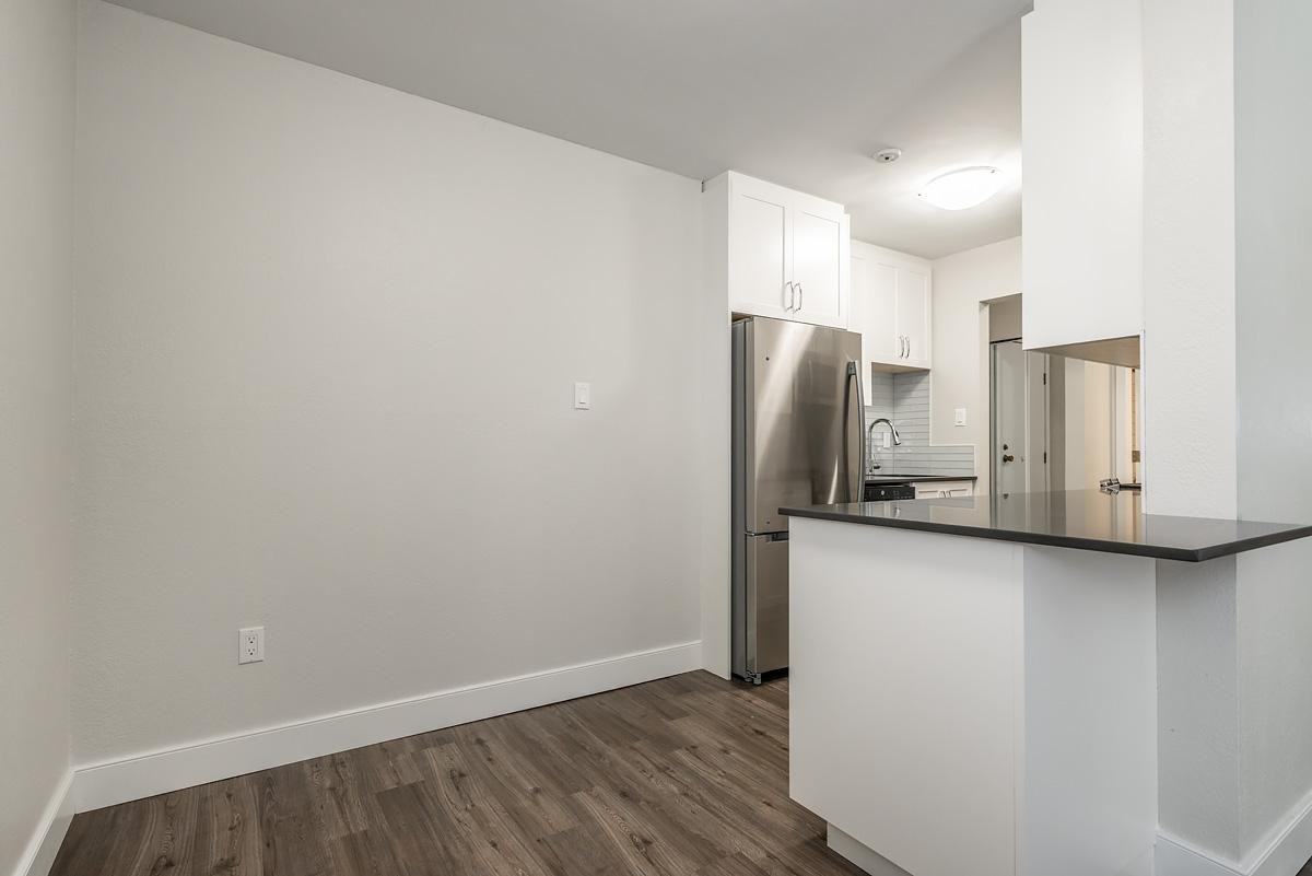 Brentwood Tower Apartments - Photo 7 of 20