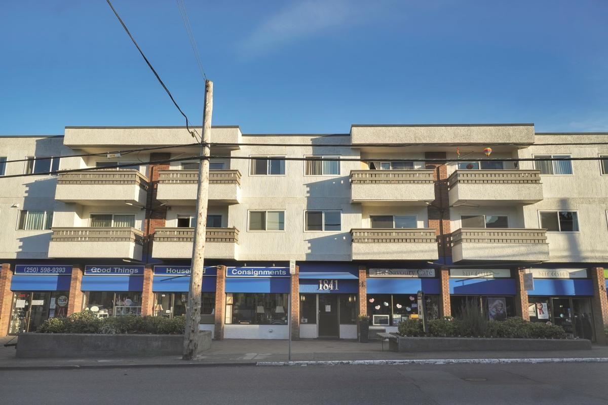 Chamberlain Walk Apartments - Photo 6 of 10