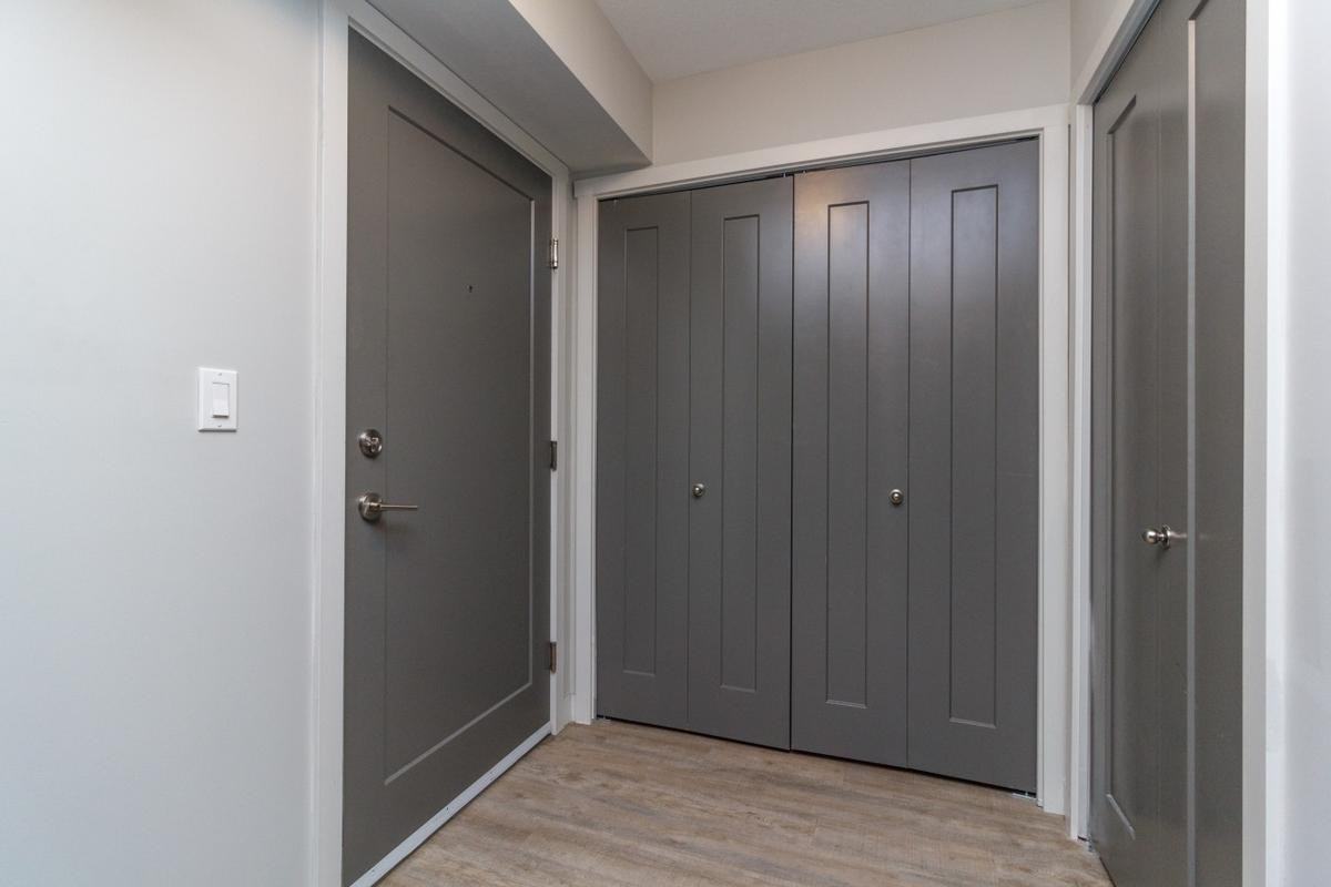 The Enclave Apartments - Photo 6 of 32