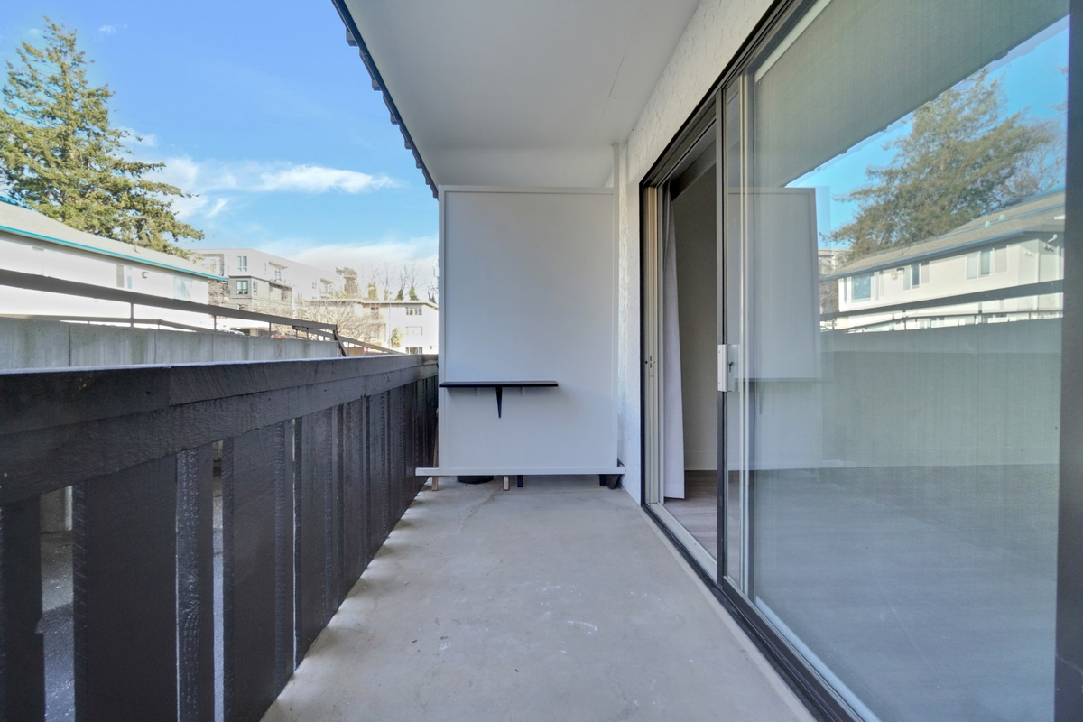Olympic View Apartments - Photo 5 of 21