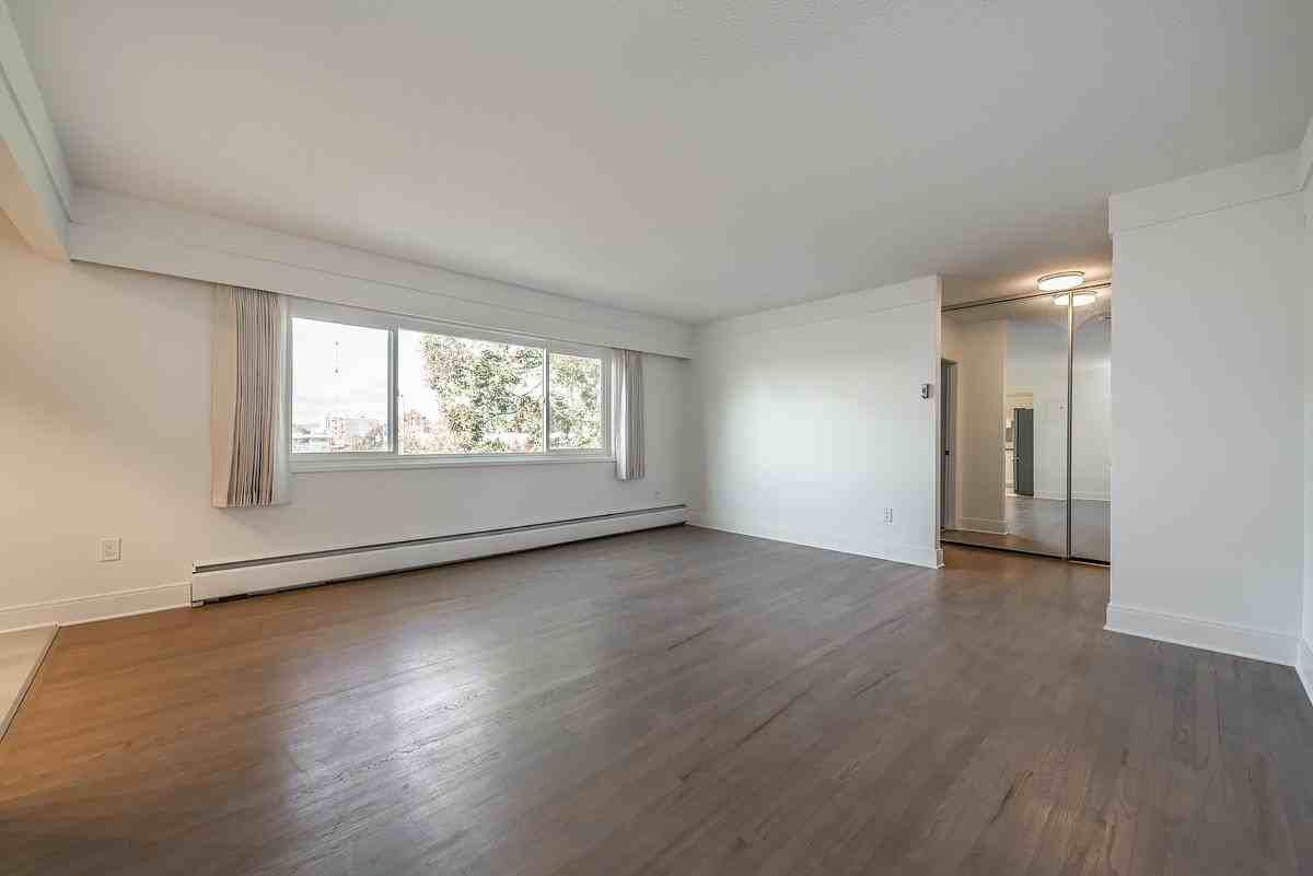 Rockridge Apartments - Photo 4 of 11