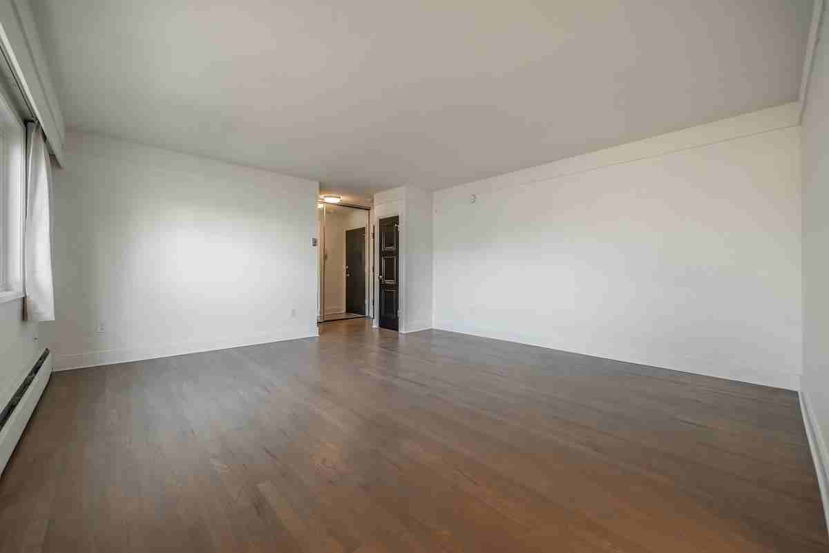 Rockridge Apartments - Photo 6 of 11