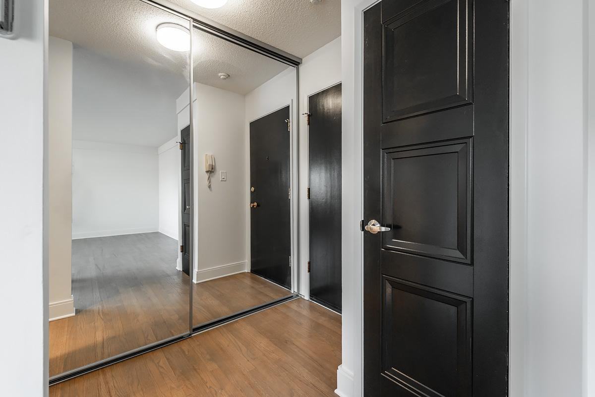 Rockridge Apartments - Photo 7 of 11