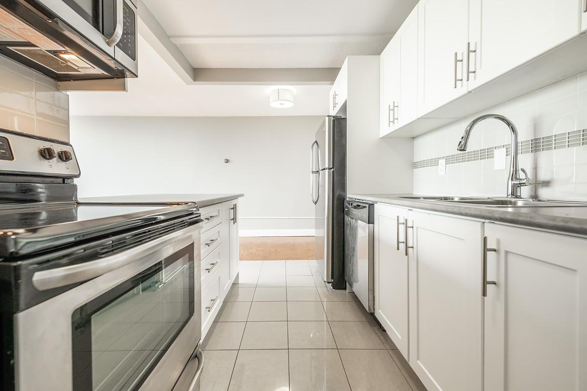 Goodacre Towers Apartments - Photo 2 of 50