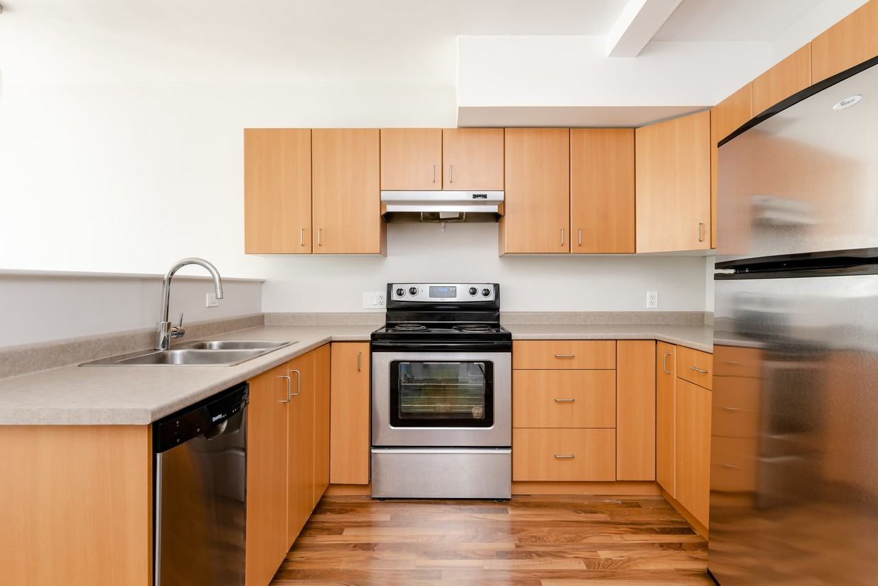 The Churchill - Photo 6 of 15