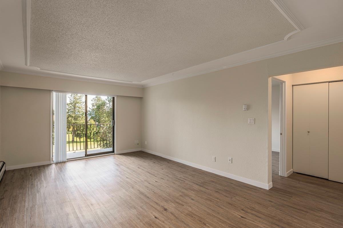 Highland Place Apartments - Photo 6 of 16