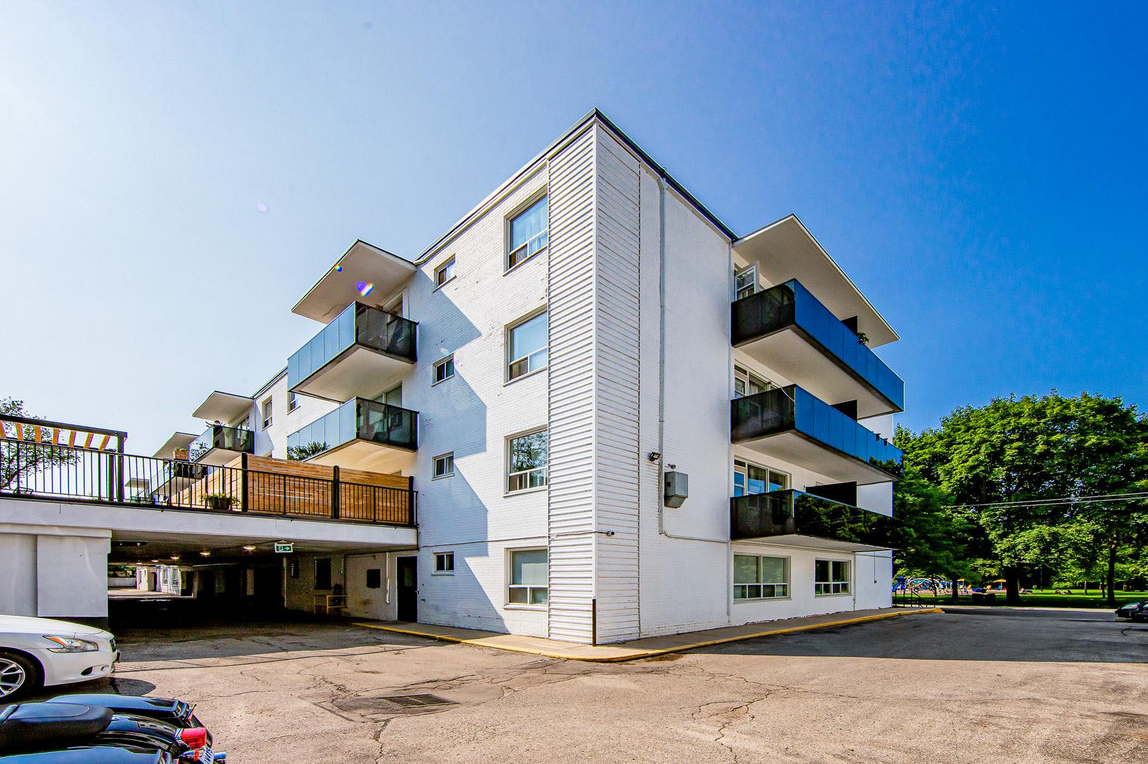 45 Forty Second St. - Photo 2 of 32