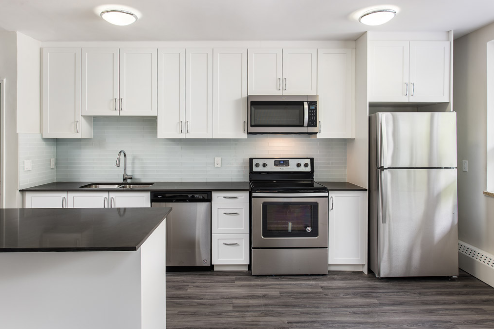 45 Forty Second St. - Photo 7 of 32