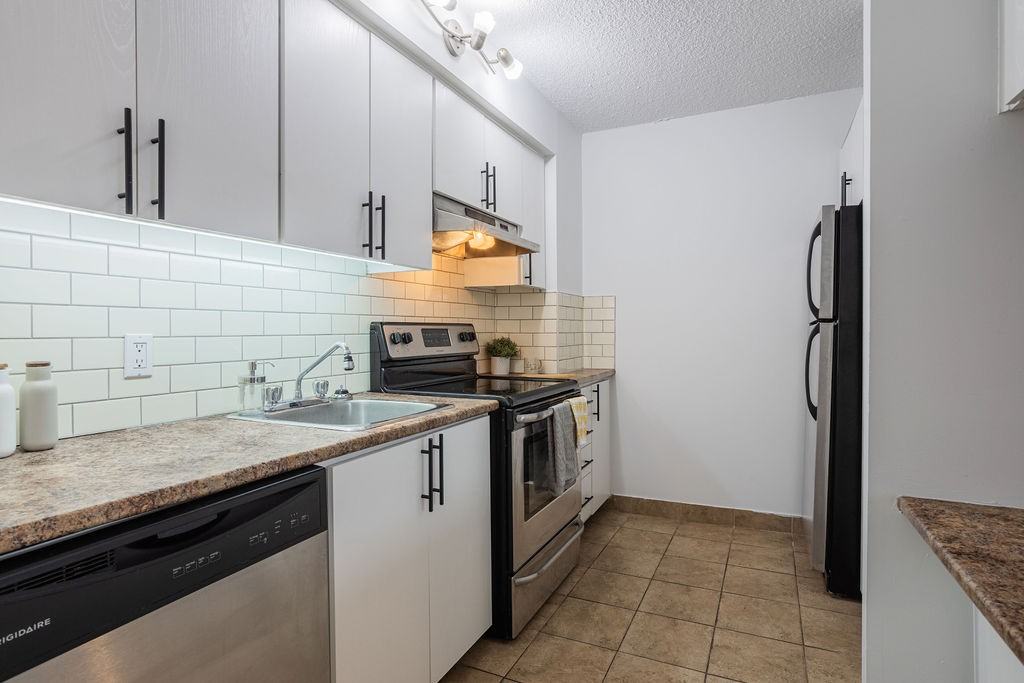 300 Rue Saint-Georges — photo 3