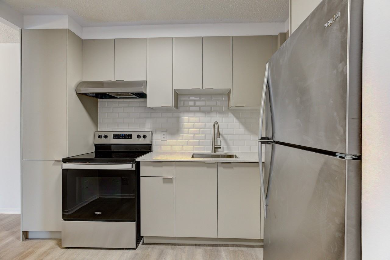 6555 Kildare - Photo 2 of 28