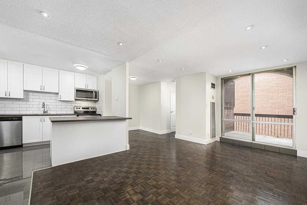 7280 Darcel Avenue - Photo 6 of 13