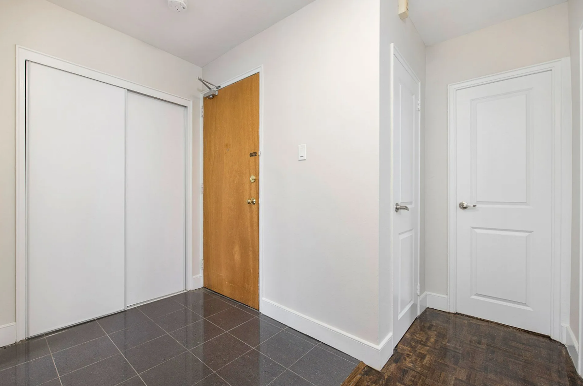 200 Ridley Boulevard - Photo 6 of 15