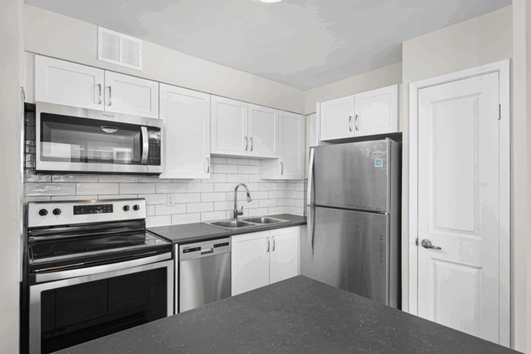 2397 FINCH AVE W - Photo 2 of 12