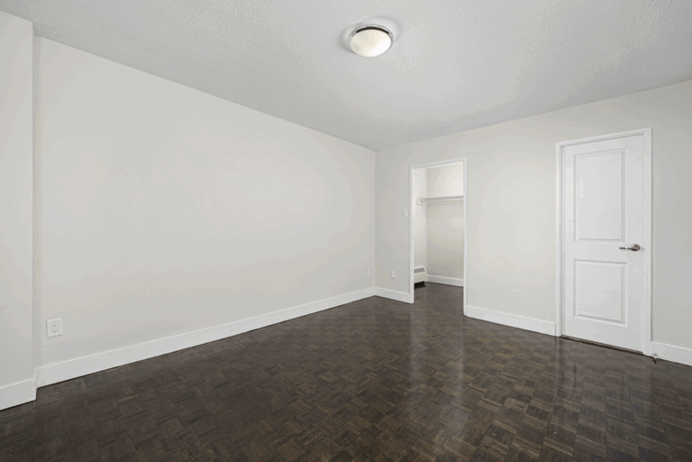 2397 FINCH AVE W - Photo 6 of 12