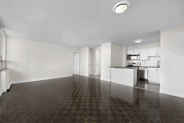 2397 FINCH AVE W - Photo 7 of 12