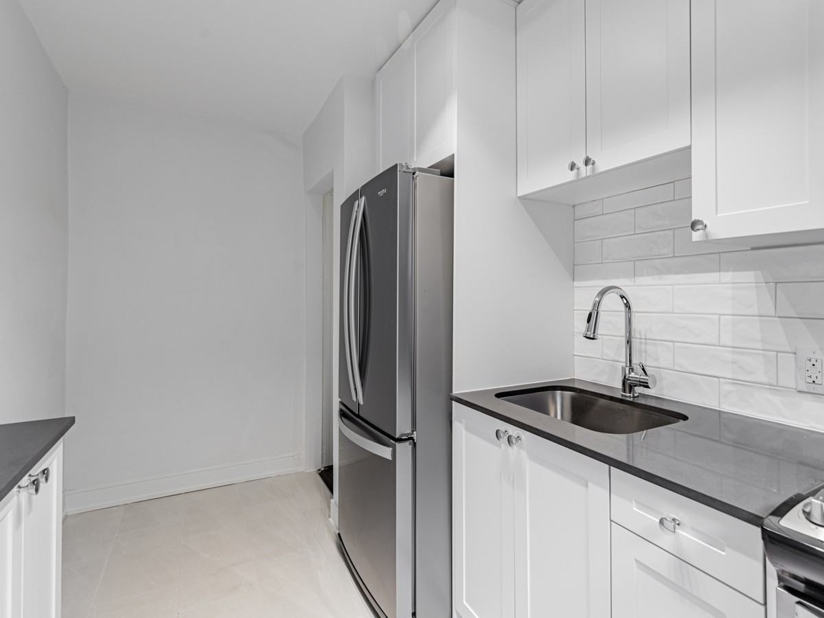 310-312 Lonsdale Road - Photo 4 of 21