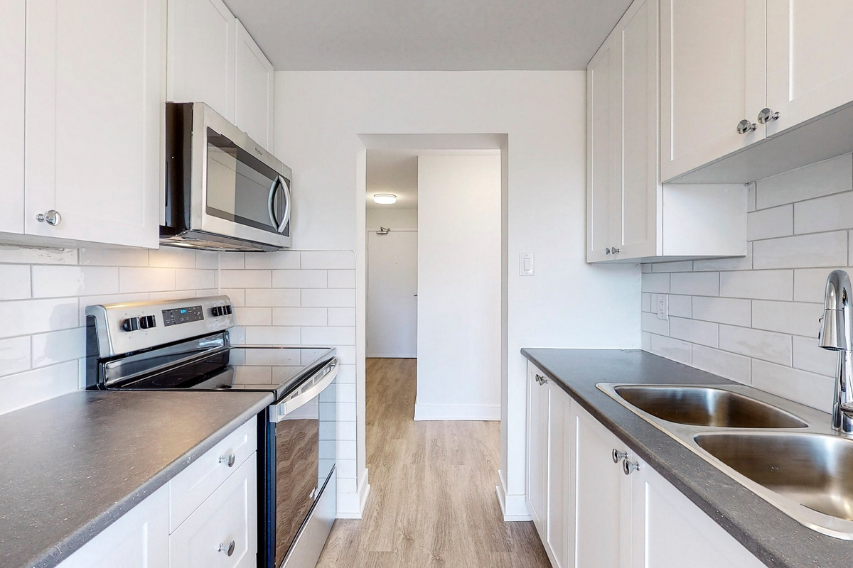 746 Fanshawe Park Road - Photo 2 of 10