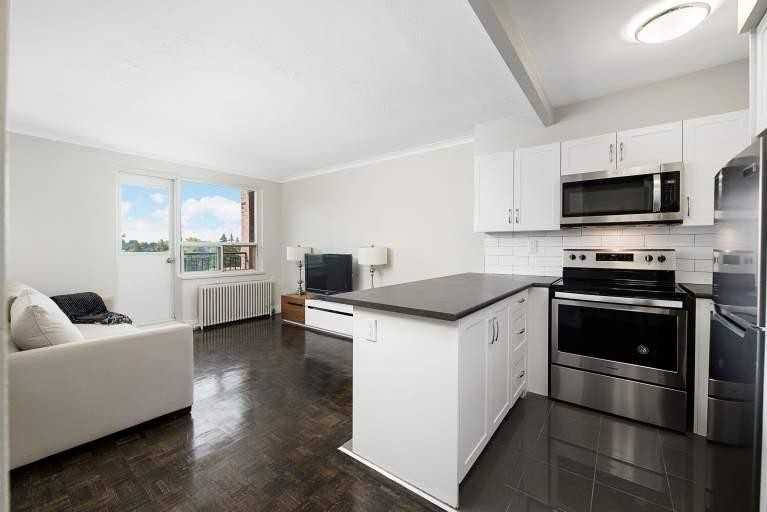 286 Finch Avenue West - Photo 2 of 11