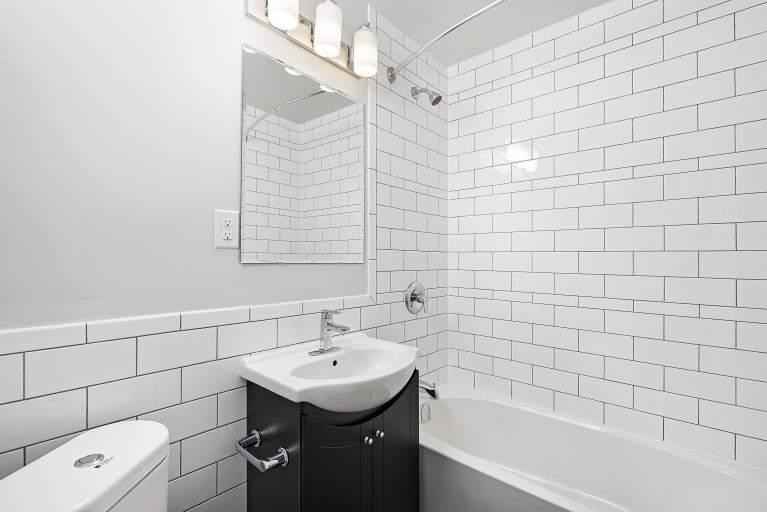 286 Finch Avenue West - Photo 6 of 11