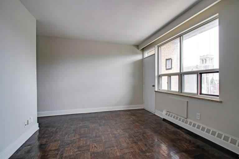 82 Warren Road - Photo 5 of 7