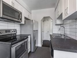 featured image of 1660 Bathurst St