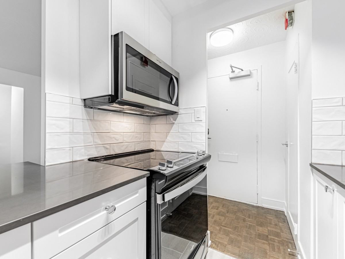 1903 Bayview Avenue - Photo 3 of 25