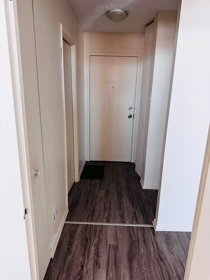 Suites of Somerset - Photo 6 of 15