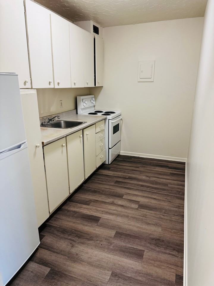 Carmel Apartments - Photo 7 of 19